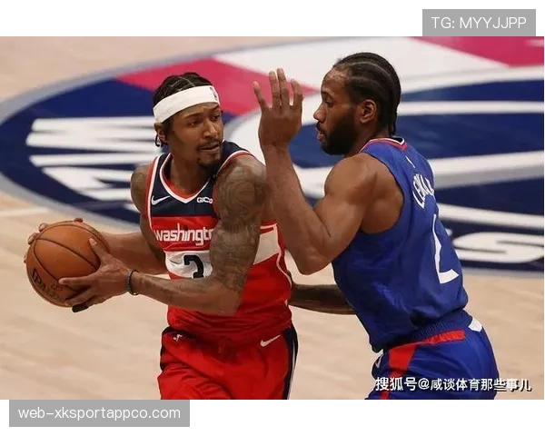 拉里·伯德连续三分命中率领先对比队友 提升球队关键时刻得分效率