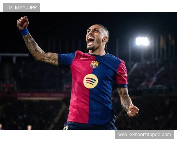 拉菲尼亚 vs 萨卡：英超边锋进攻效率与战术角色差距