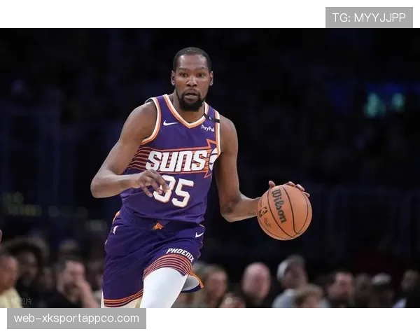 科比无球跑动撕裂防线，关键回合得分结构改变比赛走势